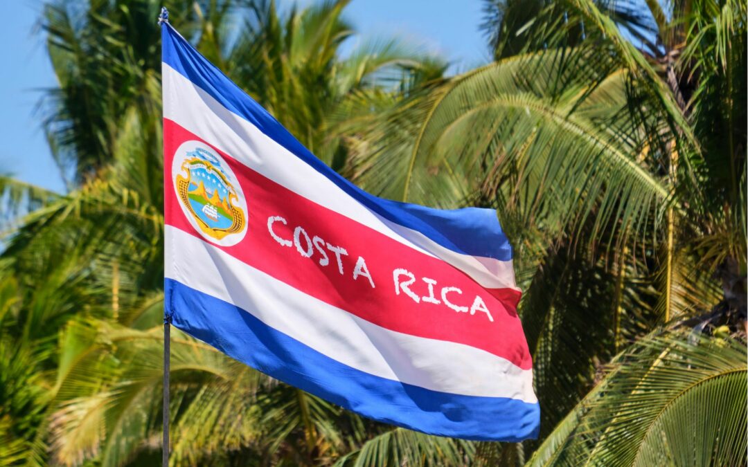 paysage du Costa Rica avec drapeau