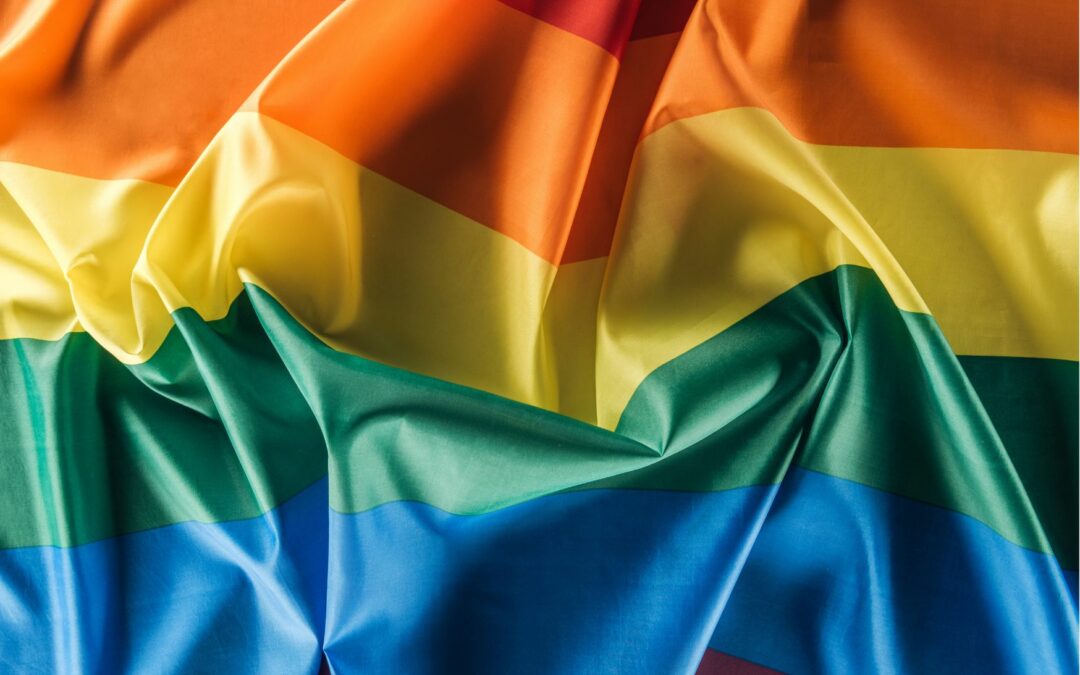 drapeau lgbt froissé