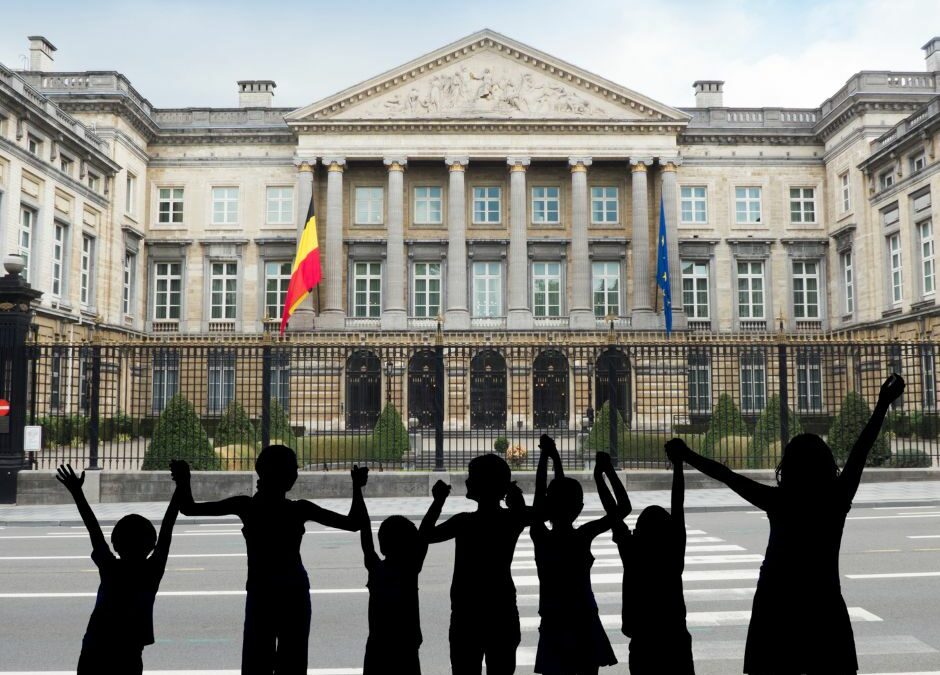 Les réformes gouvernementales et leur impact sur les droits de l’Enfant